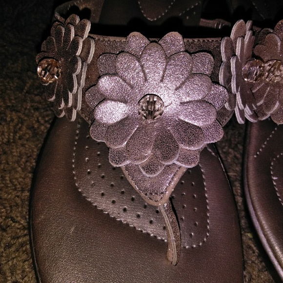 Sandals - Picture 2 of 6